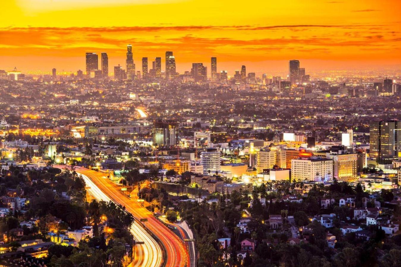 Fun Midcity New Sleeps 10 Near Usc Dtla Expo Holiday home