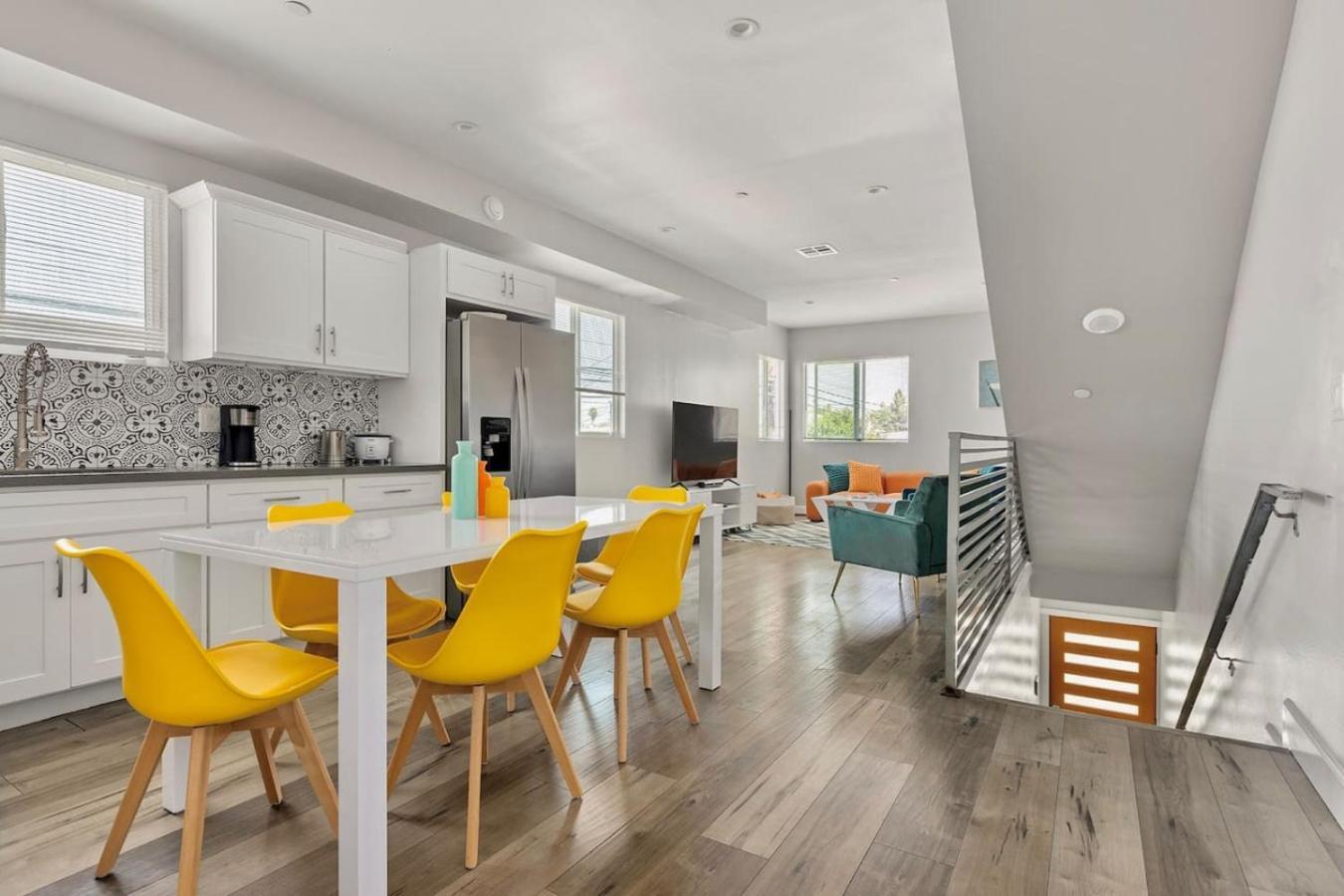 Fun Midcity New Sleeps 10 Near Usc Dtla Expo Holiday home *