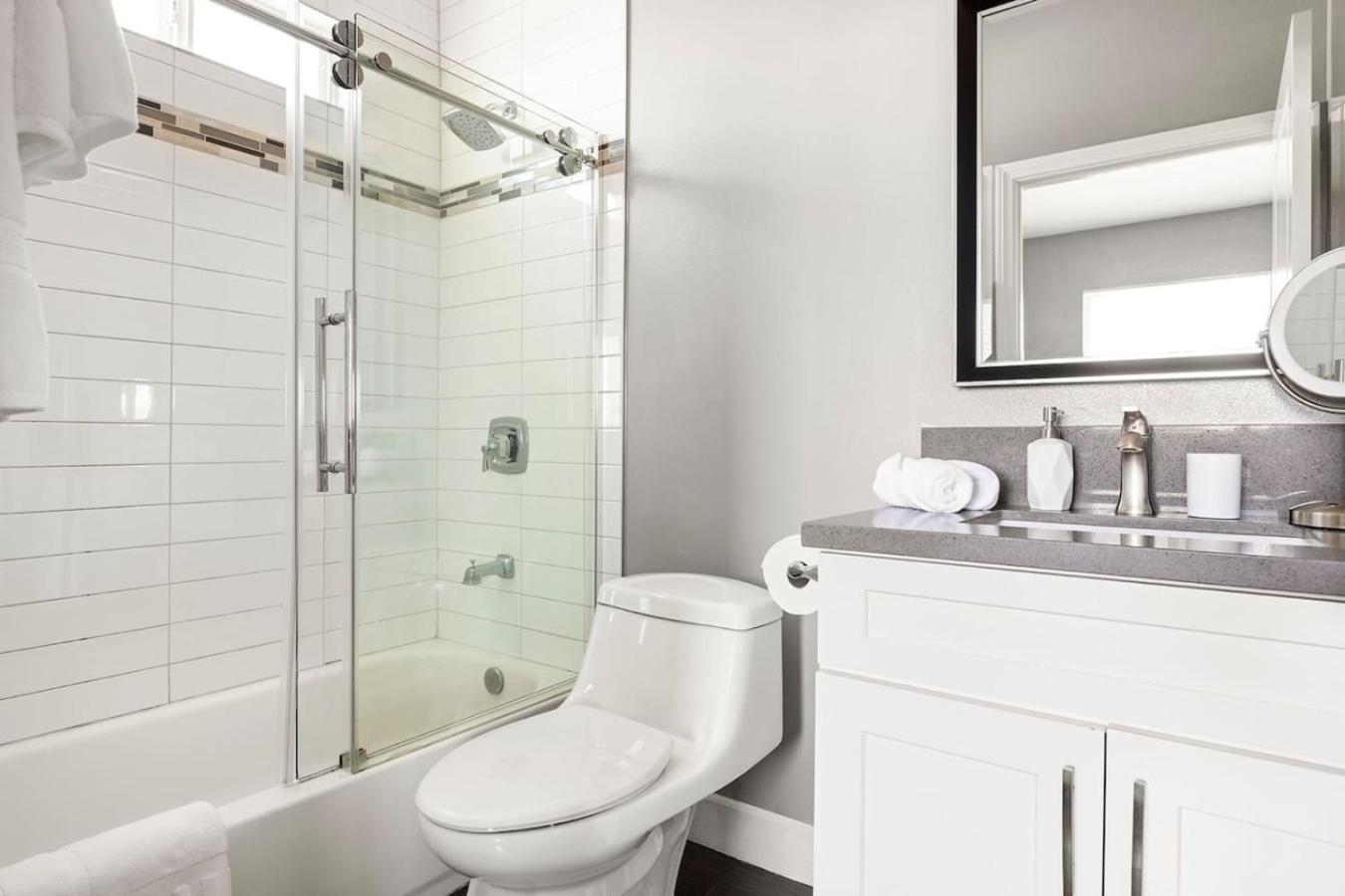 Casa de férias Fun Midcity New Sleeps 10 Near Usc Dtla Expo